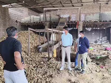 संभल: बोन मिलों पर प्रशासन का शिकंजा, दो यूनिटों पर लगा ताला