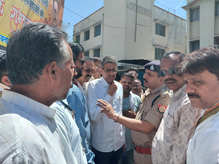 झांसी: राहुल गांधी का पुतला जलाए जाने पर भड़के कांग्रेसी, कार्रवाई न होने पर आंदोलन की चेतावनी