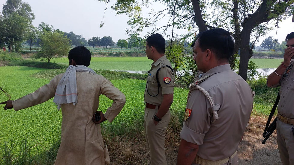 पुलिस और फोरेंसिक टीम जांच में जुटी