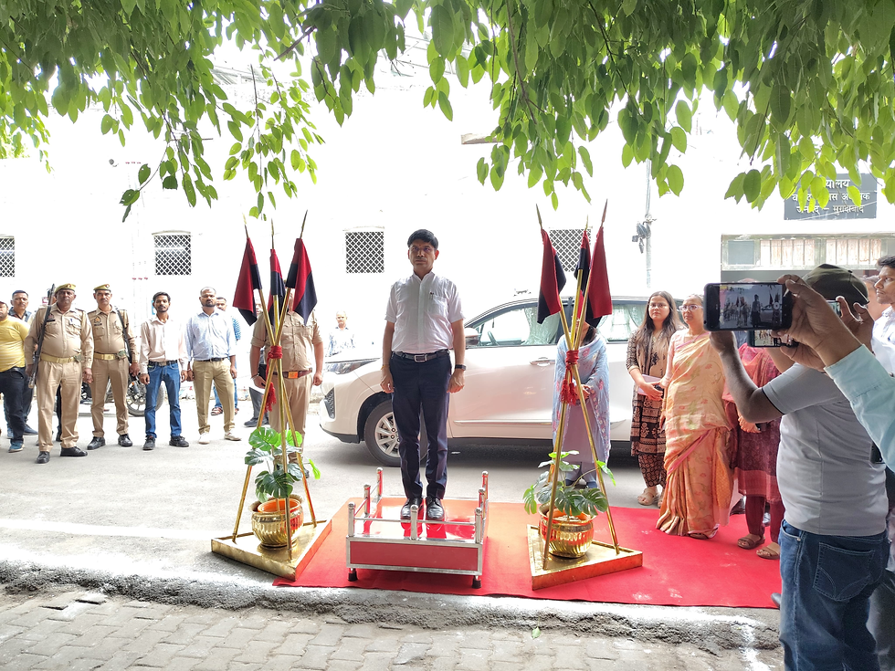 मुरादाबाद: नवागत डीएम ने संभाला कार्यभार, जनसमस्याओं के समाधान पर फोकस