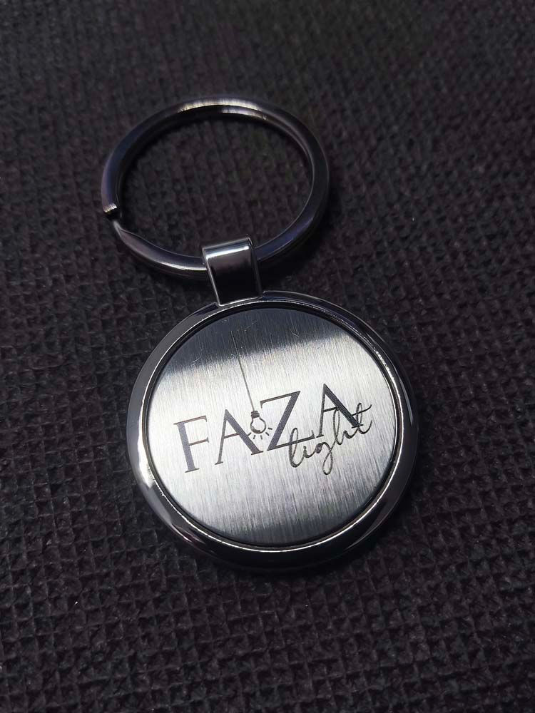 Гравіювання на брелках