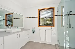 budget bathroom remodel 