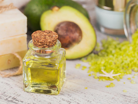 AVOCADO OIL VS OLIVE OIL: WHICH IS THE HEALTHIER CHOICE?