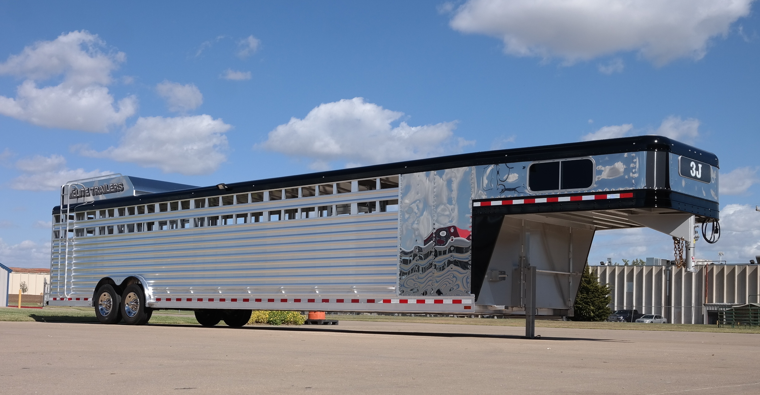 Elite Mustang Harrison Trailers