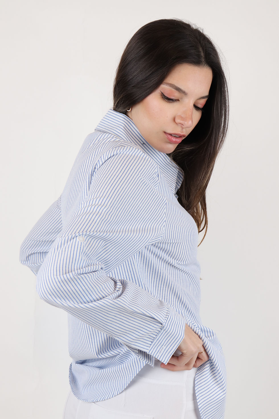 Miniatura: CAMISA ENTALLADA RAYADA