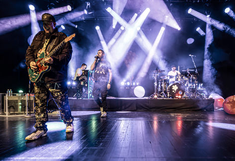 SKY FULL OF STARS - Music by COLDPLAY