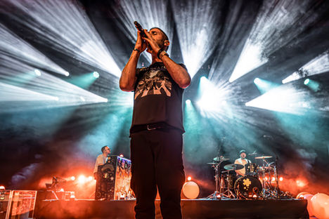 SKY FULL OF STARS - Music by COLDPLAY