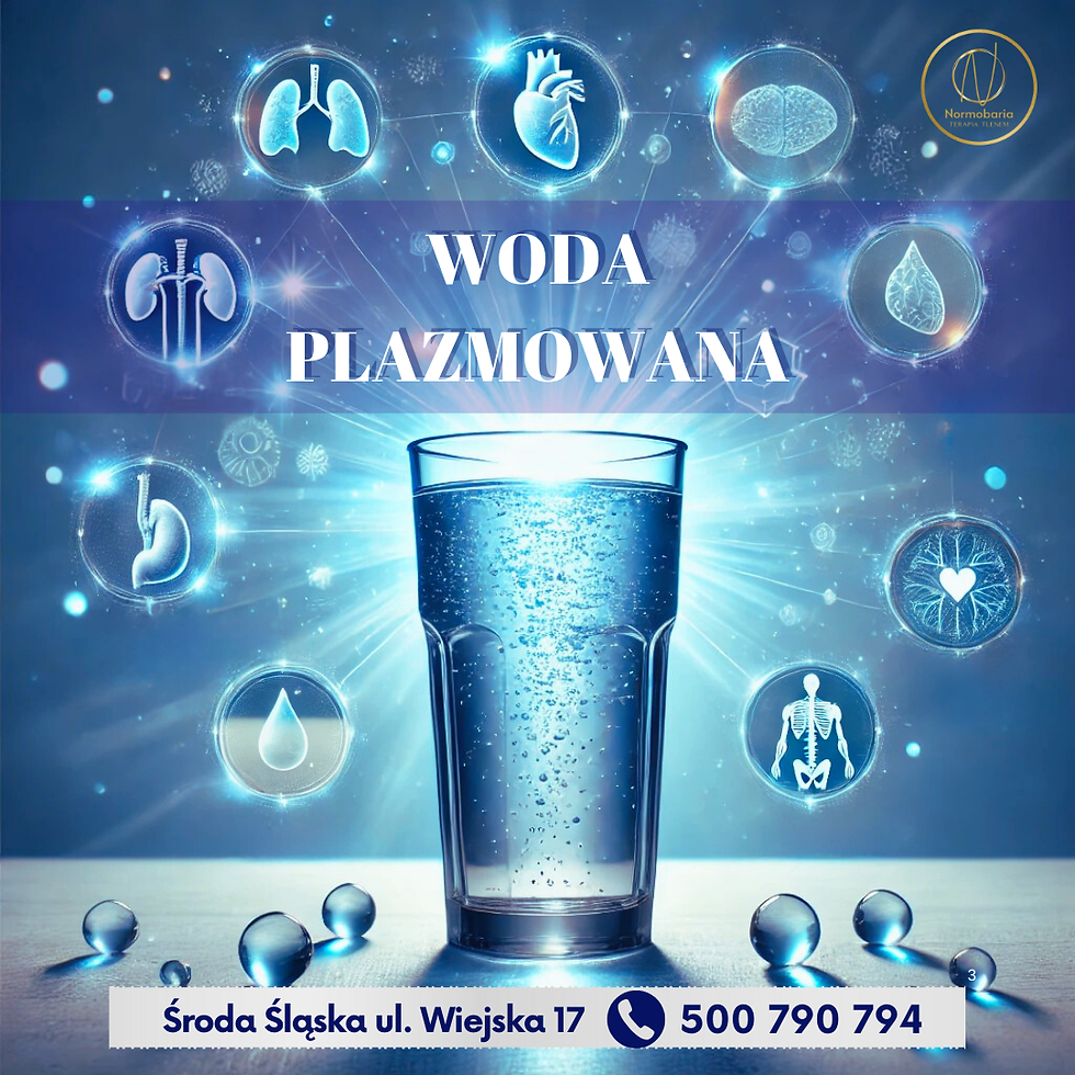 szklanka z krystalicznie czystą wodą plazmowaną