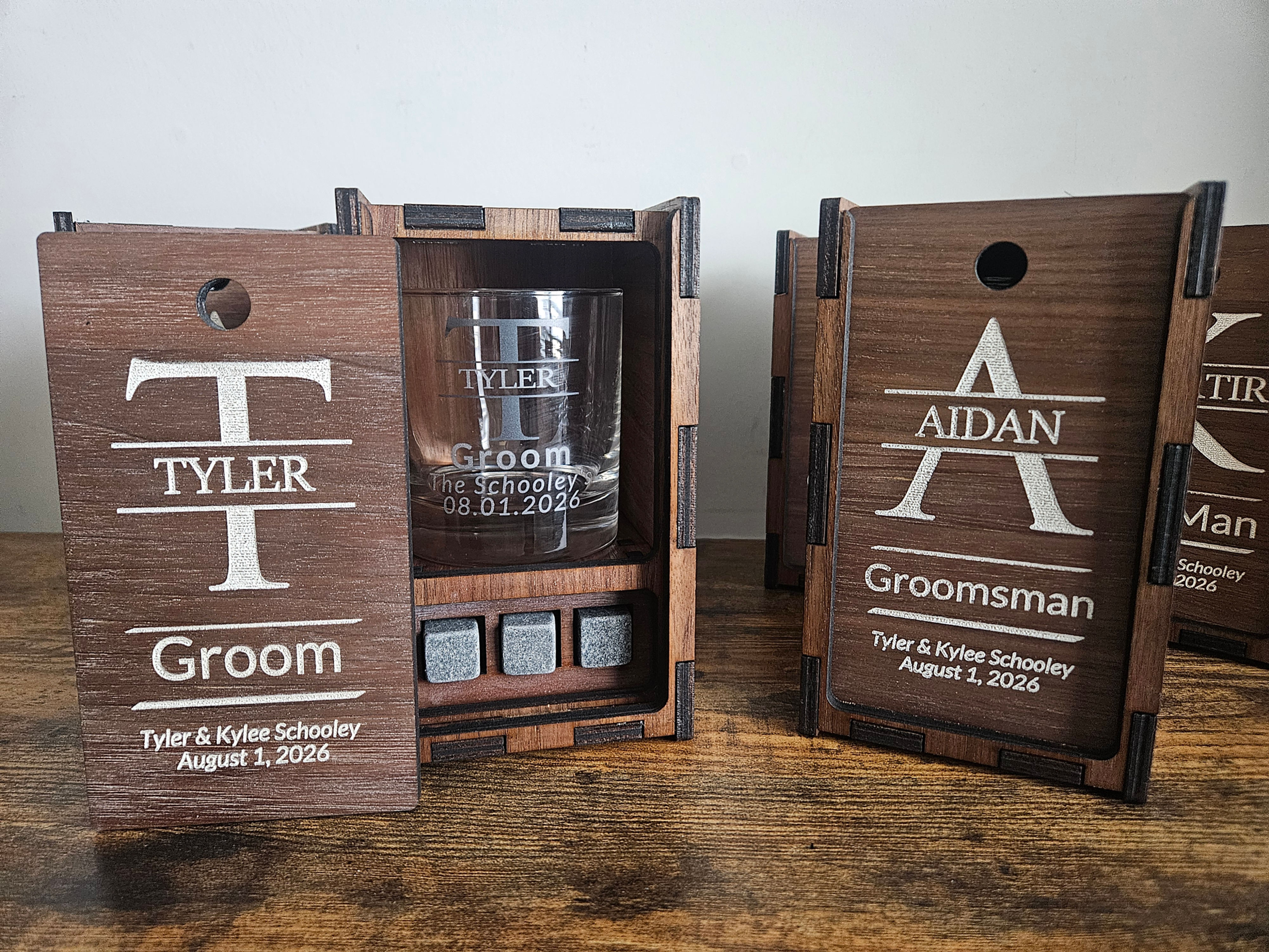 Personalized Single Rocks Glass Set in Walnut