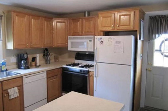 kitchenentrybefore2 (2)-crop-u899.jpg