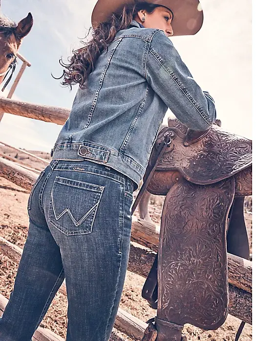 Women's Wrangler® Jade Mid-Rise Relaxed Bootcut Ultimate Riding Jean in Riley a