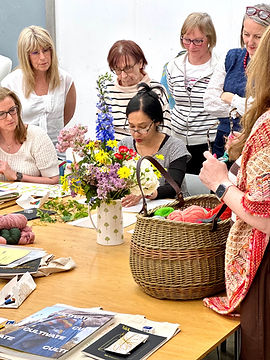 ©Dee Hardwicke workshop:V&A 4.jpeg
