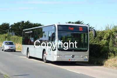 Bus Vannin No. 228 LMN228H (Peel 8A o/s)