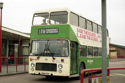 West Riding Group (C) No. 921 VUA471X (178 n/s)