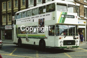 Lincoln CT Ltd No. 21 LFE21P (o/s X6 advert)