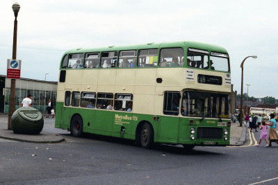West Riding Group (C) No. 922 VUA472X (189 o/s)