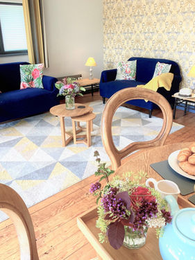 lounge diner