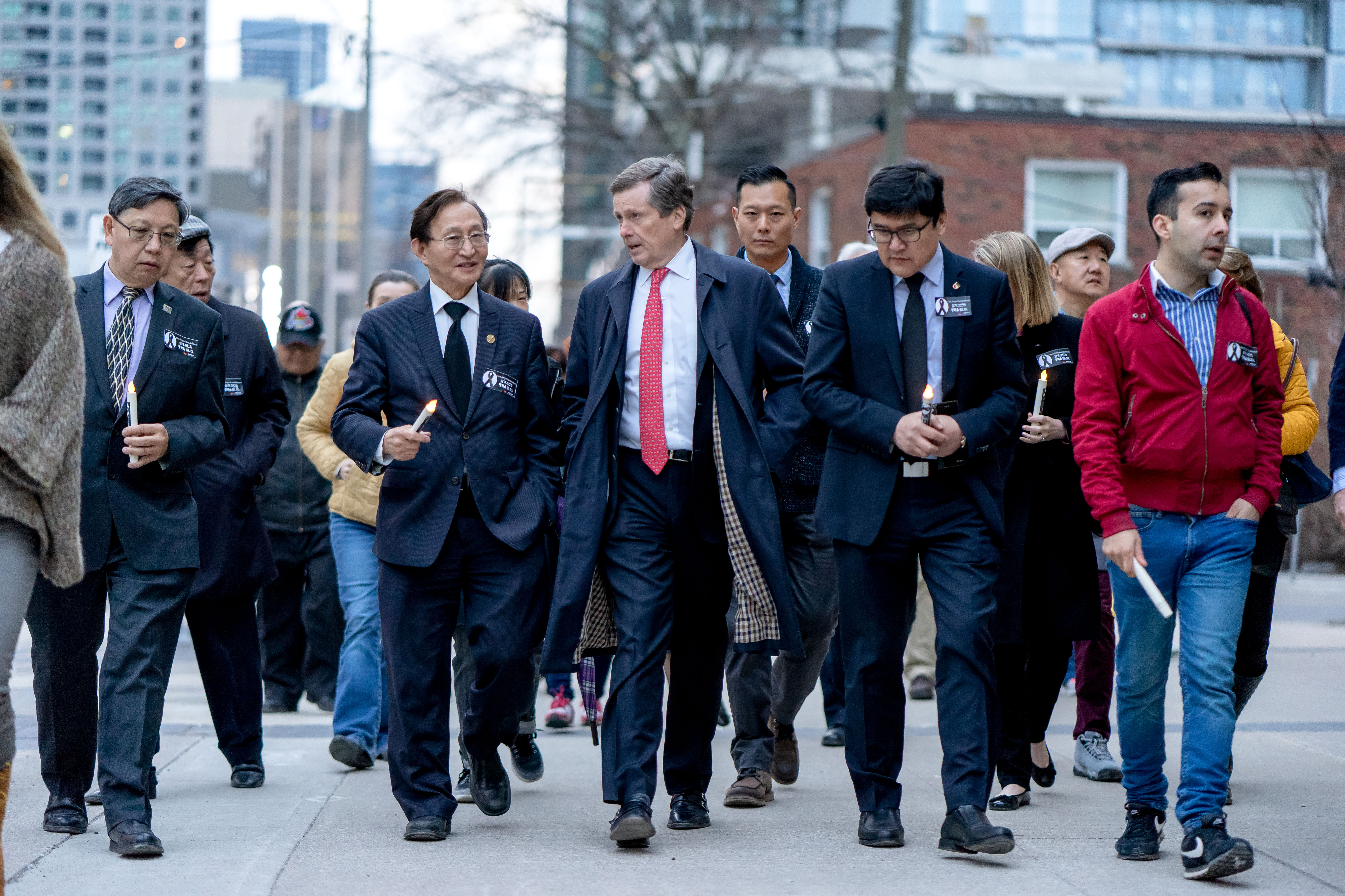 Marching to Olive Square 2 (Photo by Hwyseung Ahn reporter)