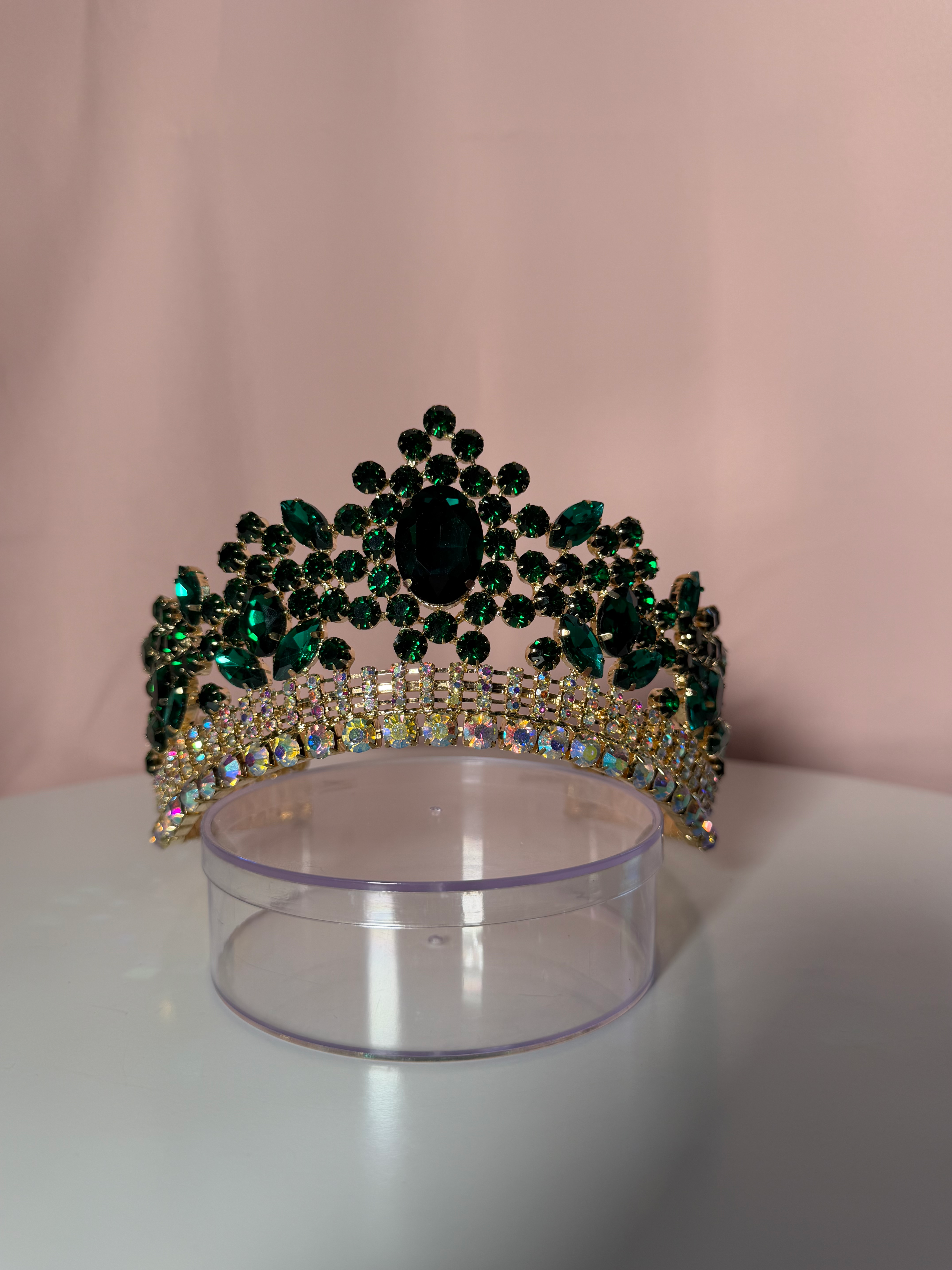 Oliva Crown