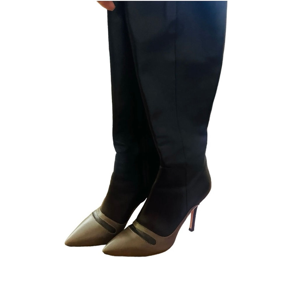 Thumbnail: Pre-loved Vero Cuoio boots