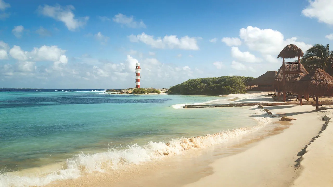 Hyatt-Ziva-Cancun-P082-Lighthouse.16x9.jpg.webp