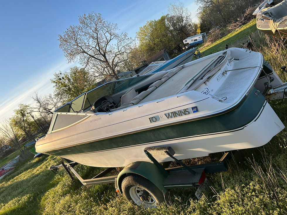 Boat, Interior, Motor!