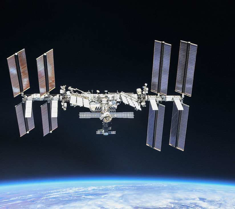 תמונה ממוזערת: תחנת חלל Space Station