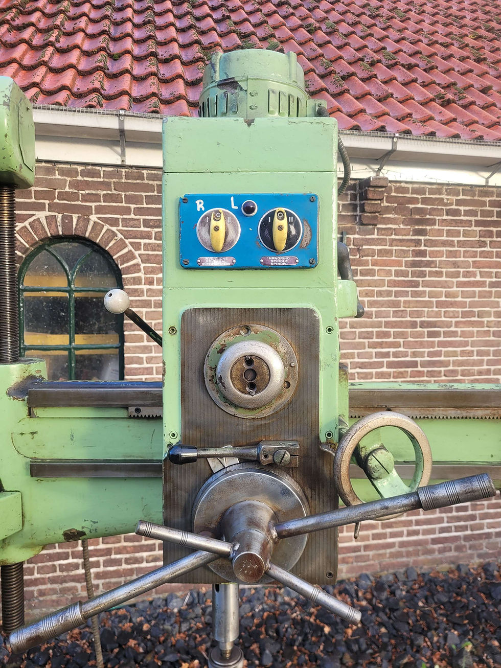 Thumbnail: Radiaal boor, kolomboormachine radiaalboormachine
