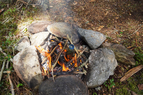 Wasser Abkochen mit PET Flasche
