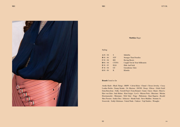 Marina Hoermanseder Rock Orange Leder Bluse Model