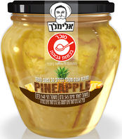 Pineapple spears in coconut flavored light syrup 