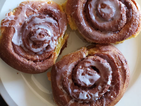 Μένουμε σπίτι και φτιάχνουμε cinnamon rolls (με συνταγή)