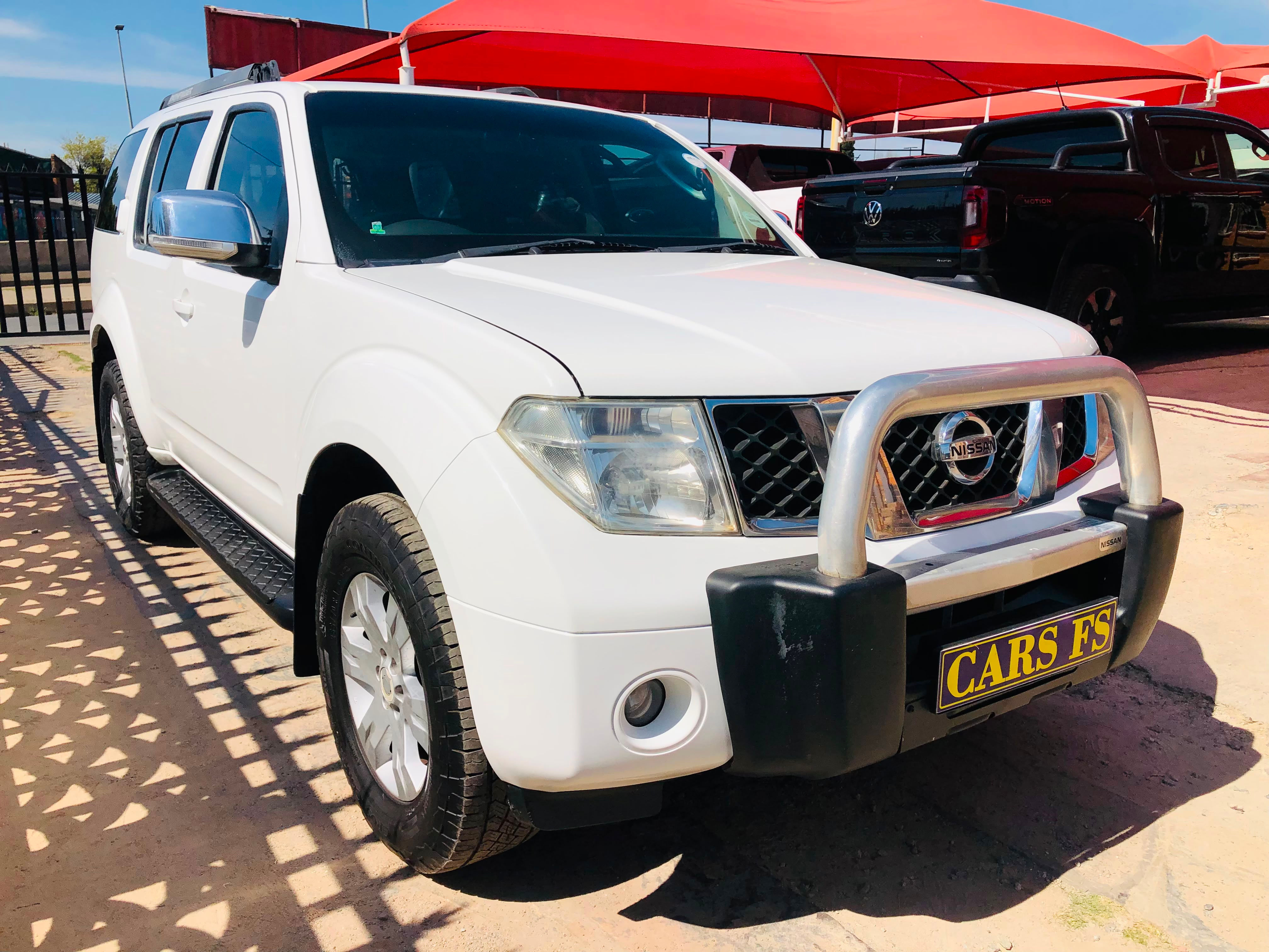 2009 Nissan Pathfinder 2.5 Double Cab 4x4 - photo 1 of 13