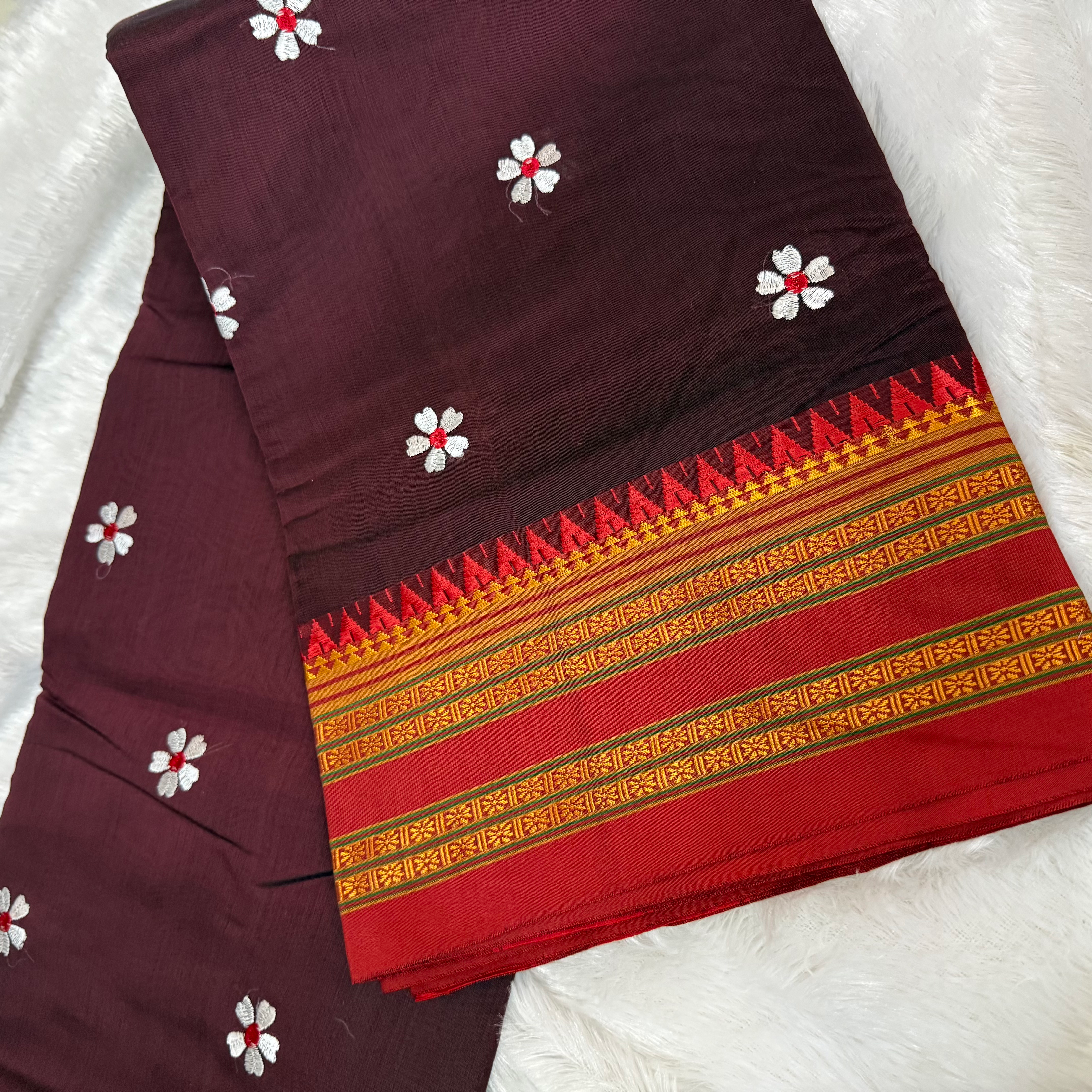Sadaphuli Ilkal | Maroon