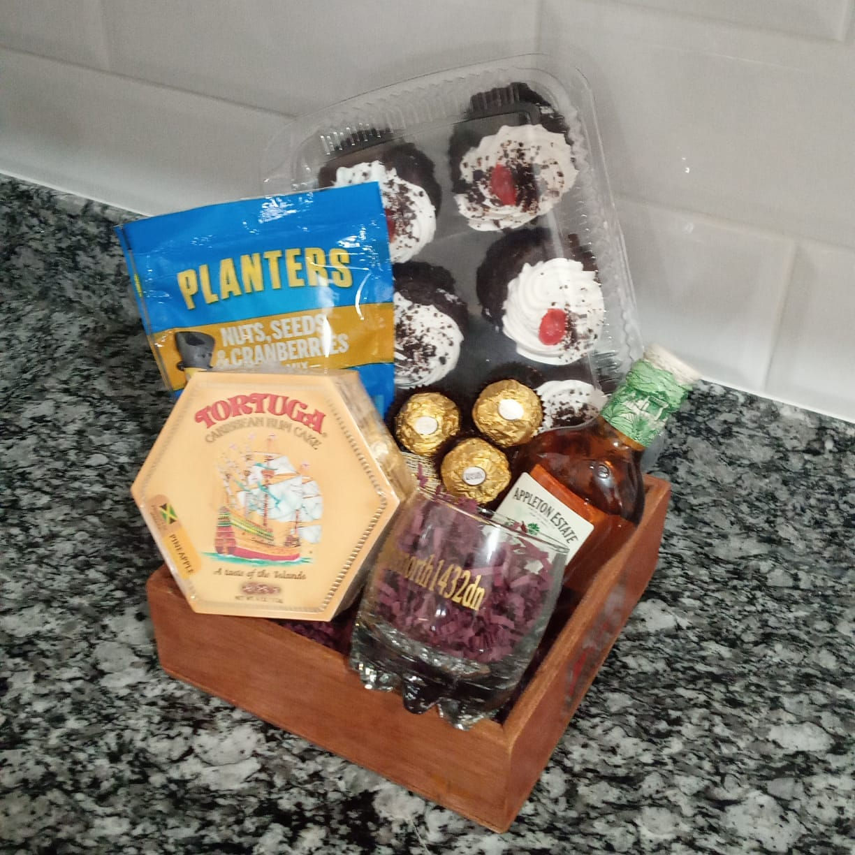 Husbae Gift Box