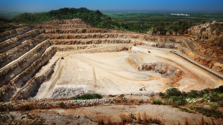 Breves reflexões sobre a responsabilidade civil por danos ambientais minerários*