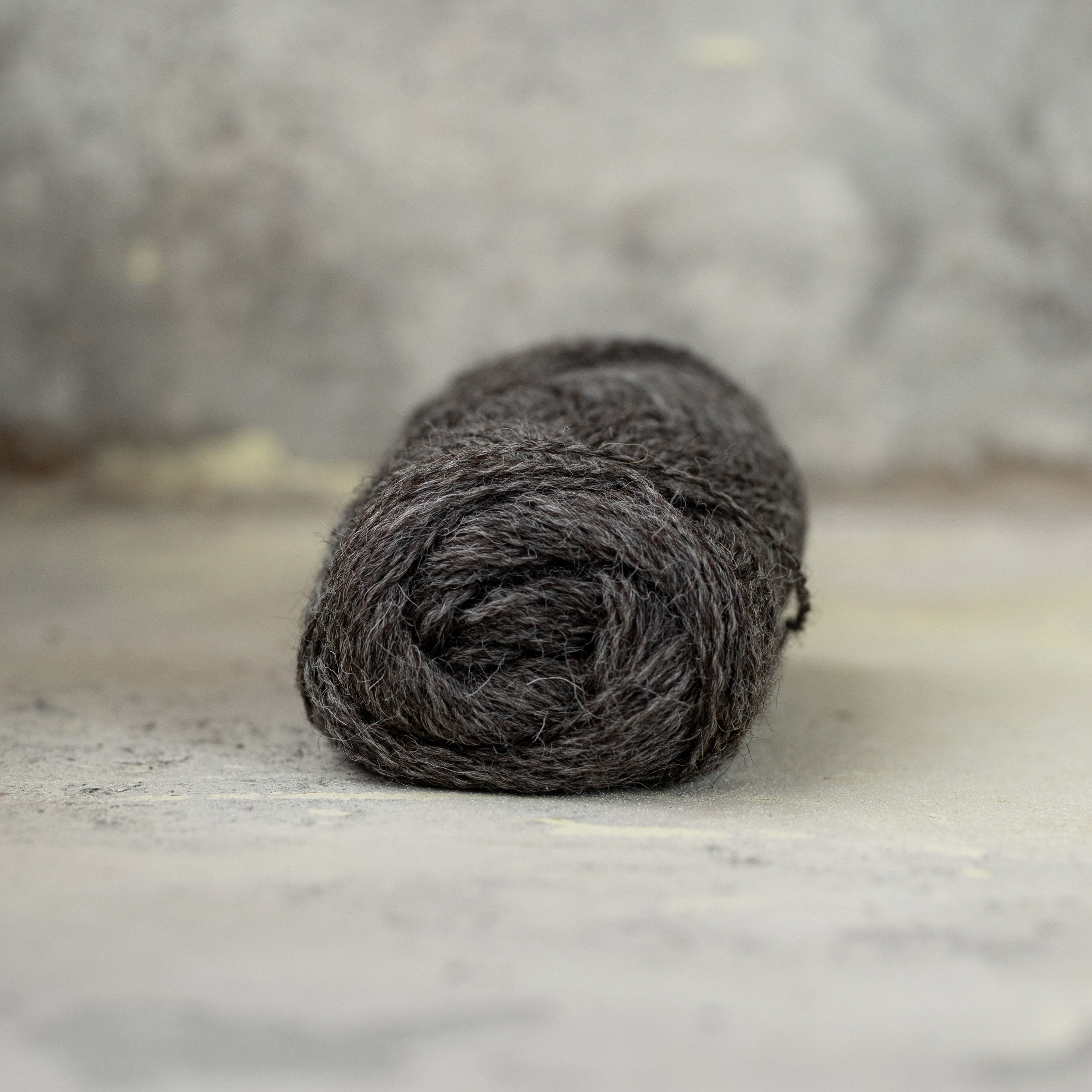 SHETLAND HERITAGE NATURALS Dark Grey