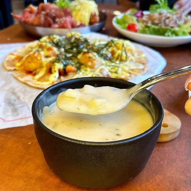 林口寵物友善餐廳, 林口美式餐廳, Eat enjoy意享美式廚房, 意享林口菜單, 林口 千層蛋糕, 意享 千層蛋糕 價格, 林口寵物友善景點, 林口狗狗餐廳, 林口outlet寵物友善, 意享 美式 餐廳, 林口美食, 林口寵物友善早午餐, 林口寵物友善咖啡廳
