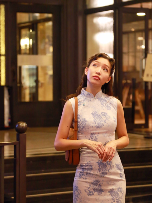 2025年8月穿民國風旗袍妝造, 拍攝於上海外灘和平飯店, 上海外灘夜景時間, 上海 外灘拍照 點, 上海外灘景點, 上海外灘地圖, 上海外灘拍照攻略