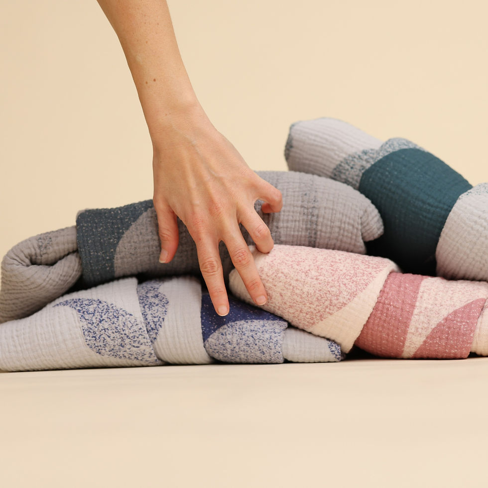 תמונה ממוזערת: שמיכה - שאל שירת הלוויתן -  אפור צפחה על אפור