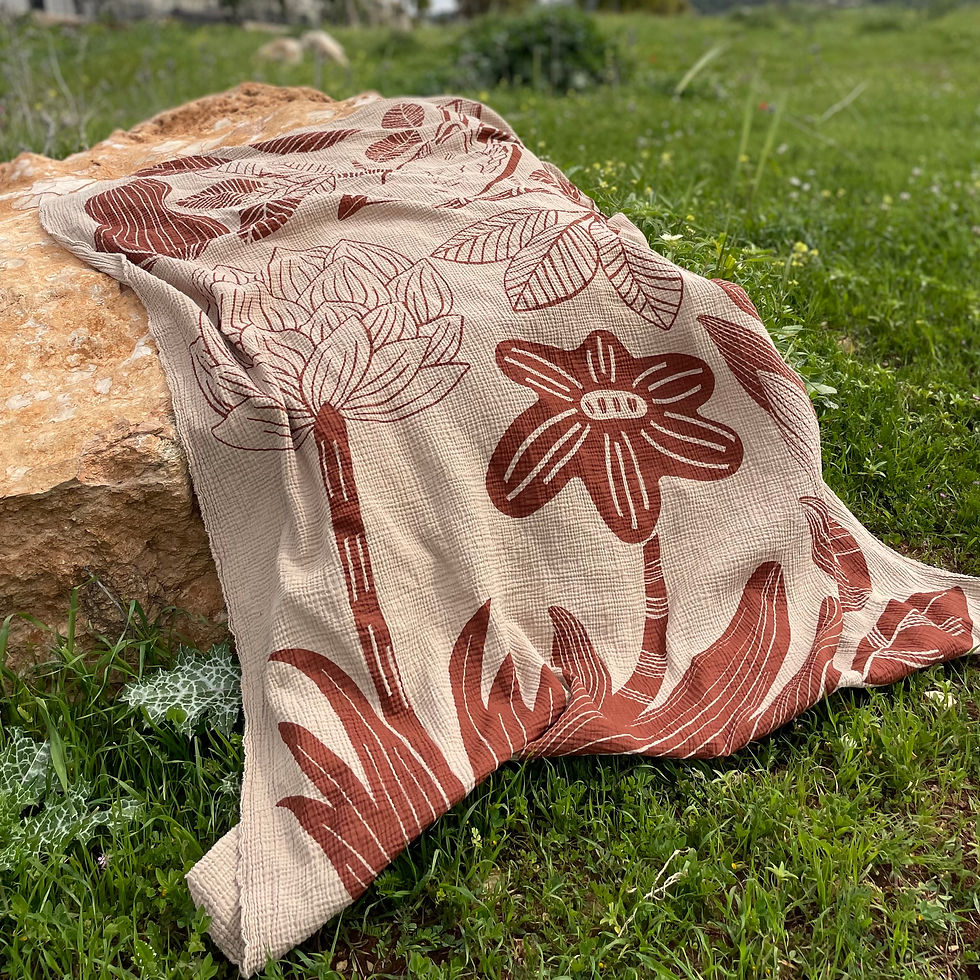 Thumbnail: The Bird shawl XL - Hamra  on Taupe  