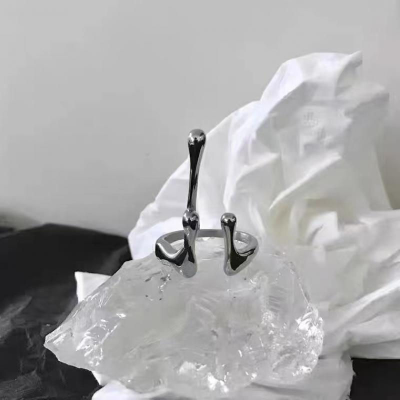 Thumbnail: Drippy Ring