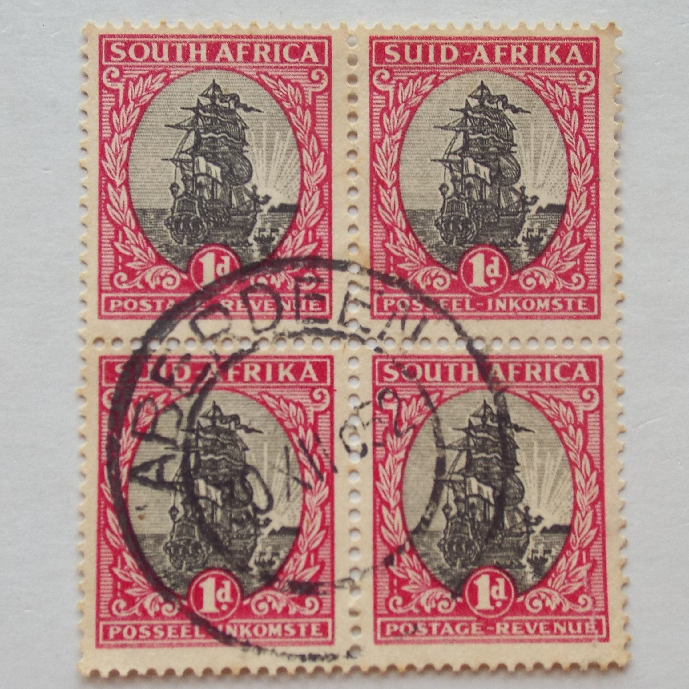 Union - 1951 Redrawn - 1d Grey & Carmine - Block of 4 - Used