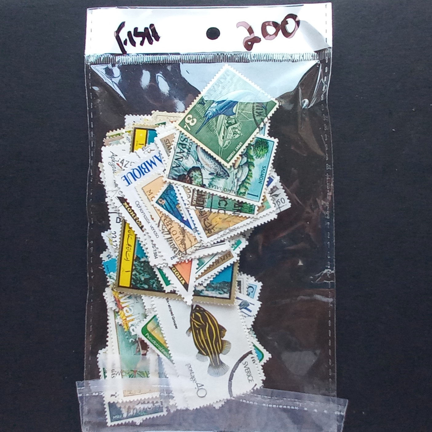 Thematics - Fish - 200 stamps in packet - no obvious duplication