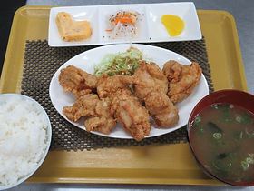 唐揚げ定食.JPG