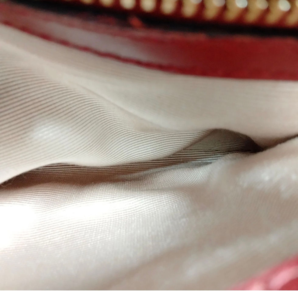 Thumbnail: Gucci Aril Leather Crossbody 
