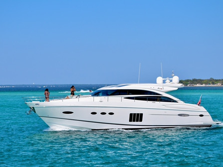 Luxury Yacht Charter Holloway Yacht Charters Destin Fl