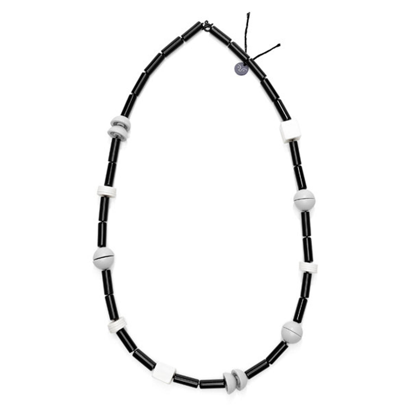 SCENERY LABEL Bead Necklace Dome