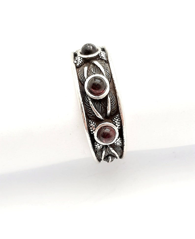Thumbnail: 925 Sterling Silver, Leaf band ring, Garnet silver band, Unisex ring.