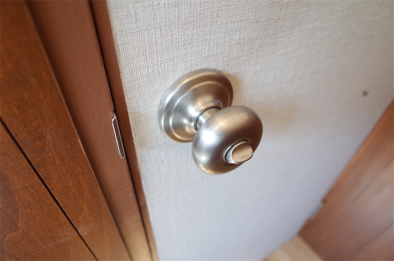 door knob